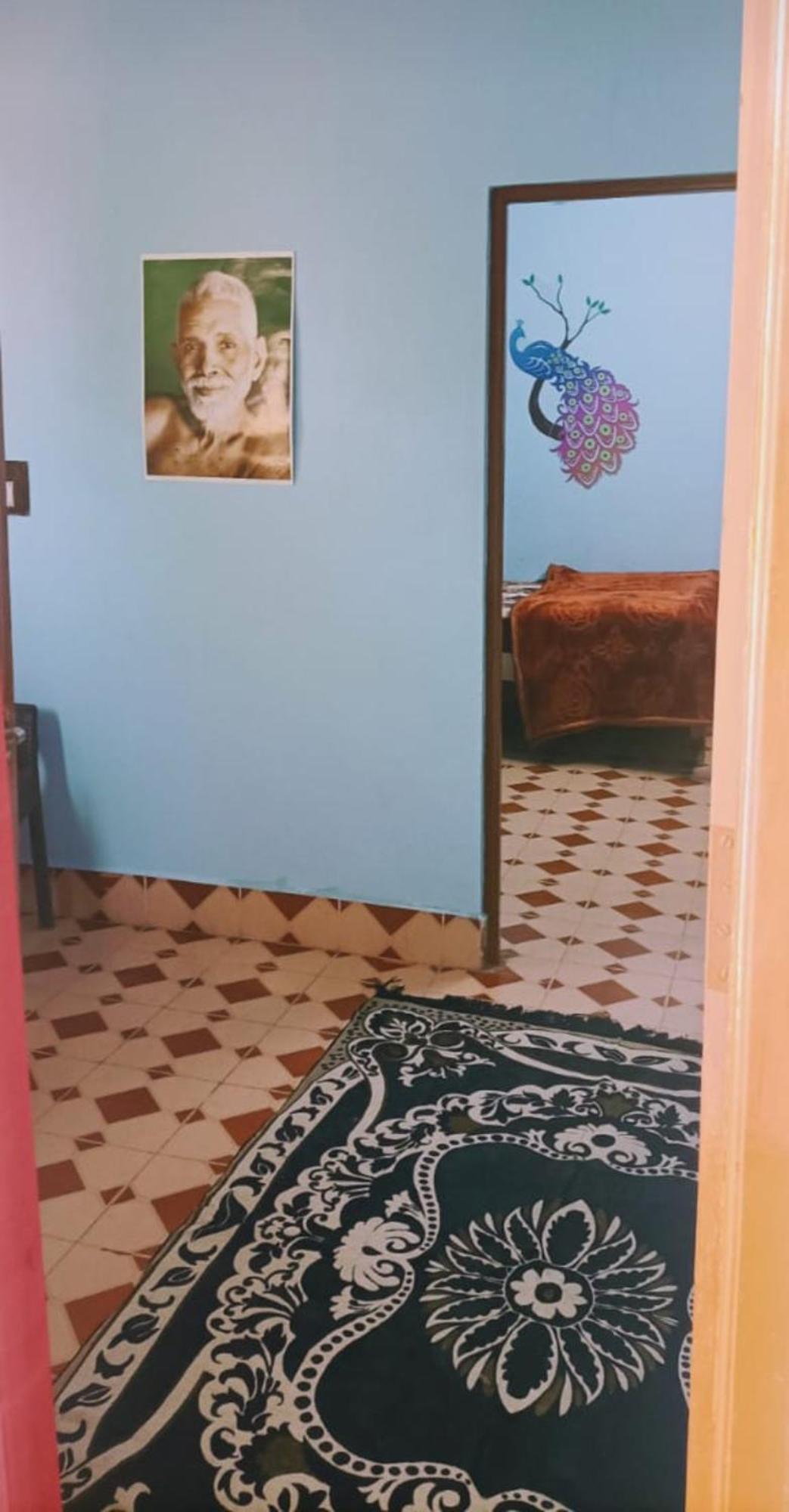 Anbu Ramana Guest House Tiruvannāmalai Exterior foto