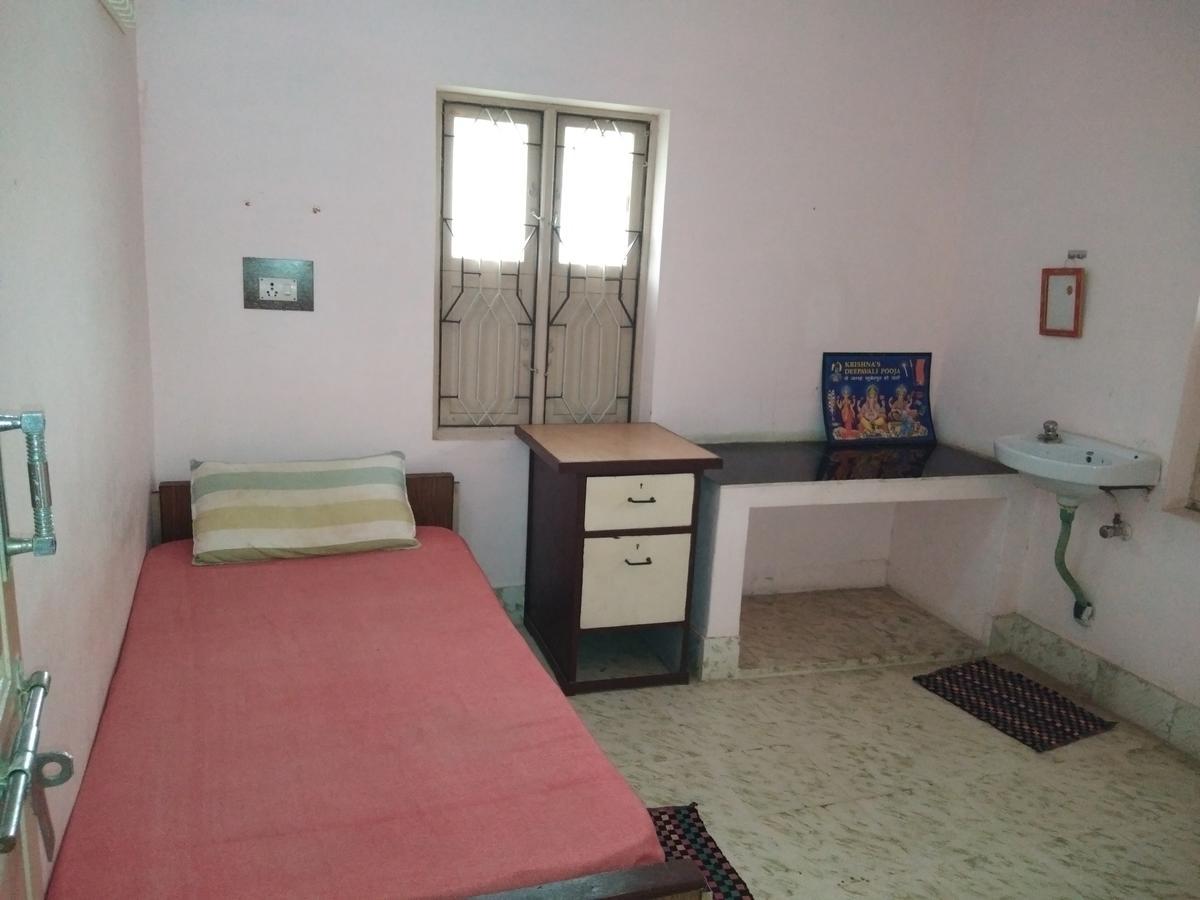 Anbu Ramana Guest House Tiruvannāmalai Exterior foto